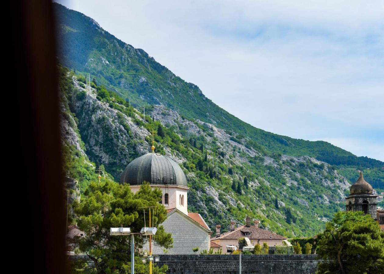 Garni Tianis 4* Kotor